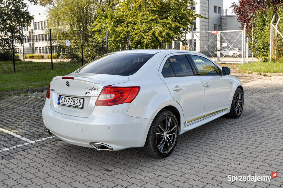 Suzuki Kizashi 24 Automat 4x4 Skóry Bezwypadkowy