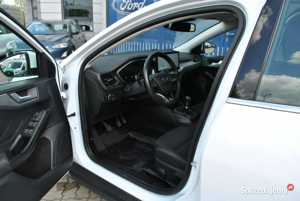 Ford Focus Kombi Titanium 10 EcoBoost 125 Lift nieuszkodzony Białystok