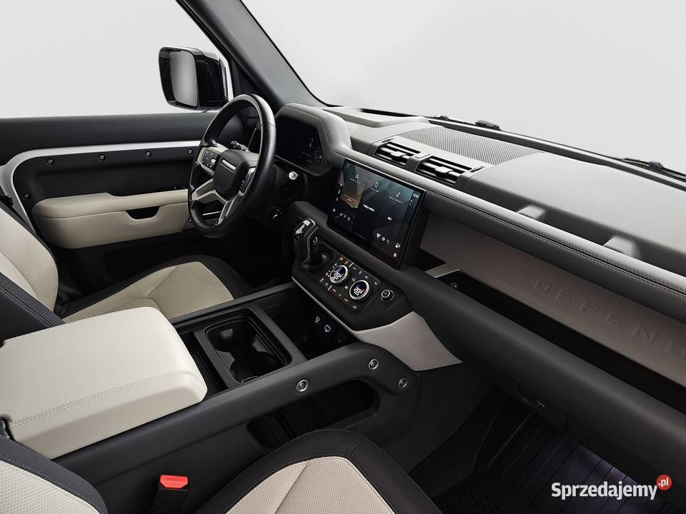 Defender 130 30 P300 mHEV XDynamic HSE Kombi
