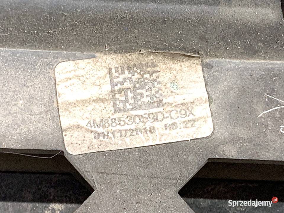 LISTWA DRZWI LEWY PRZÓD AUDI Q8 SUV 4M8853059D Listwy i nakładki