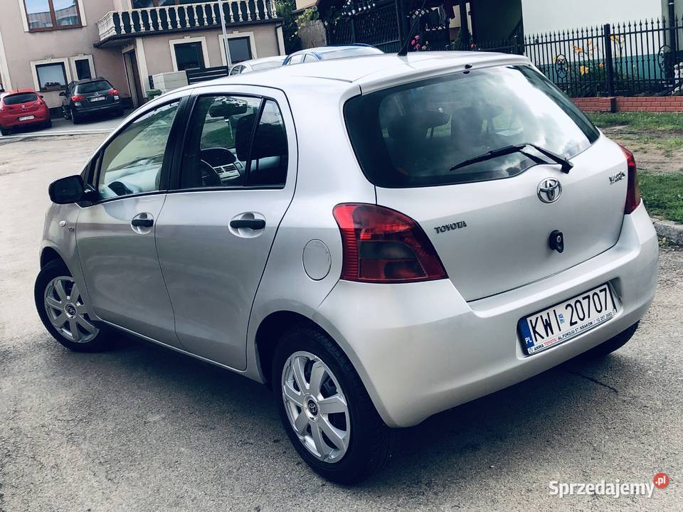 Toyota Yaris II SREBERKO DIESEL KLIMATYZACJA 90