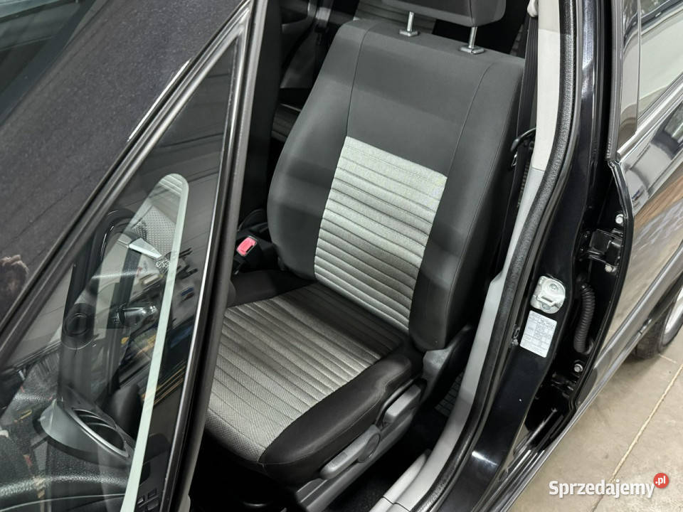 Suzuki SX4 4x4 salon stan idealny oryginał zero 120KM Chechło