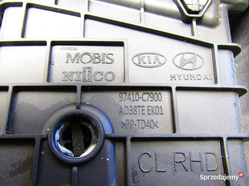 KRATKA NAWIEWU RAMKA KONSOLA HYUNDAI TUCSON III Kratki nawiewu