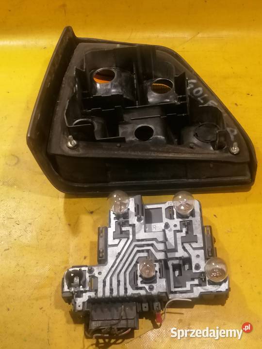 lampy tył komplet lewa prawa VW Golf II r8792 osobowe Piotrków Trybunalski