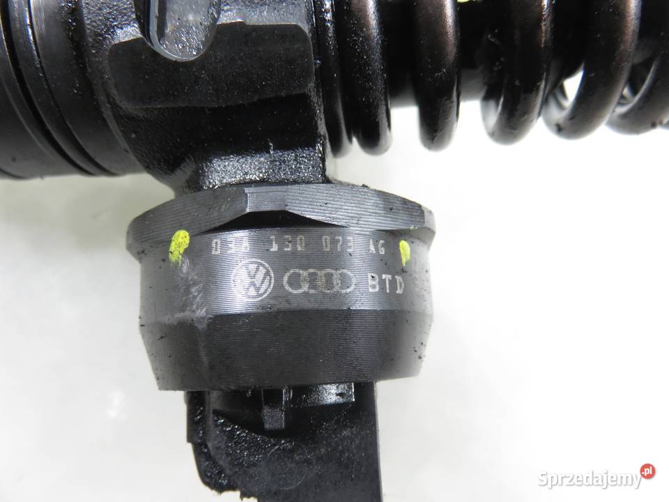 POMPOWTRYSKIWACZ VW TRANSPORTER T5 19 TDI osobowe