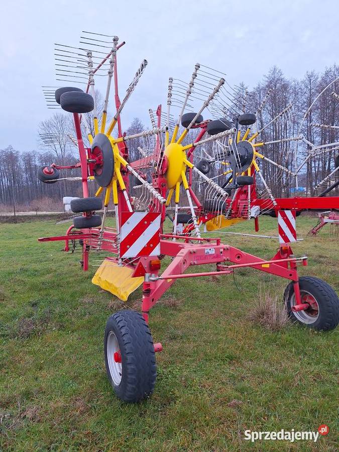 Zgrabiarka dwukaruzelowa Pottinger Class Krone Łomża