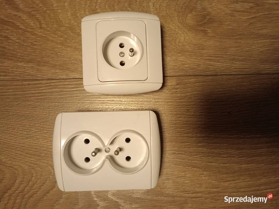 Gniazdko pojedyńcze podwójne z uziemieniem wielkopolskie sprzedam