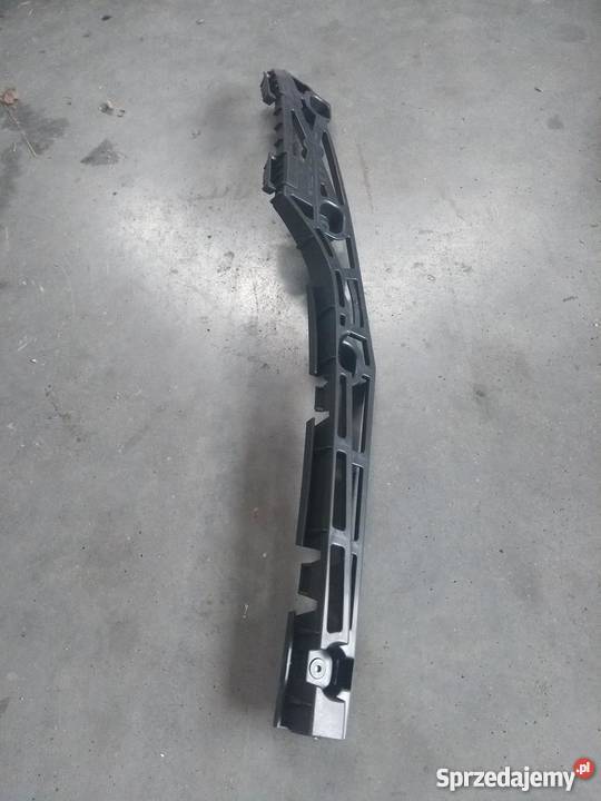 Opel Insignia A ślizg zderzaka prawy tył Pilzno
