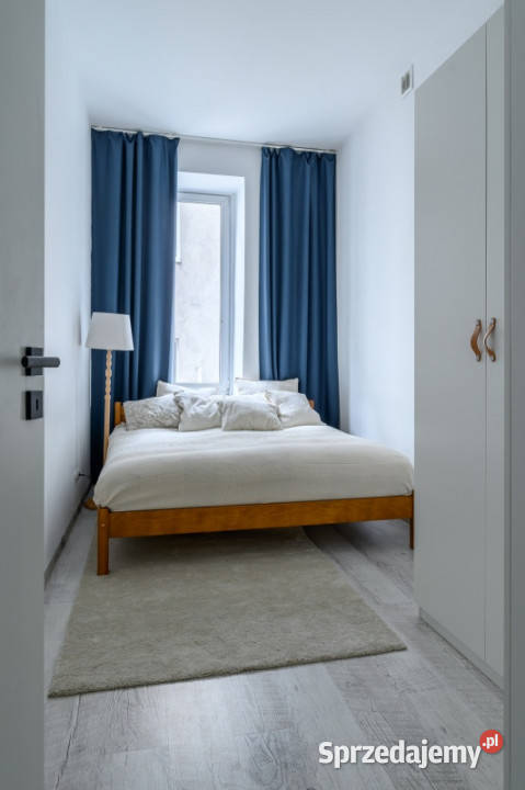 Przestronne mieszkanie z widokiem na Piotrkowską Łódź