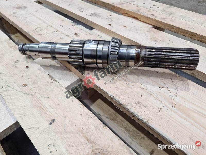 Wałek skrzyni biegów John Deere 6155M Byków