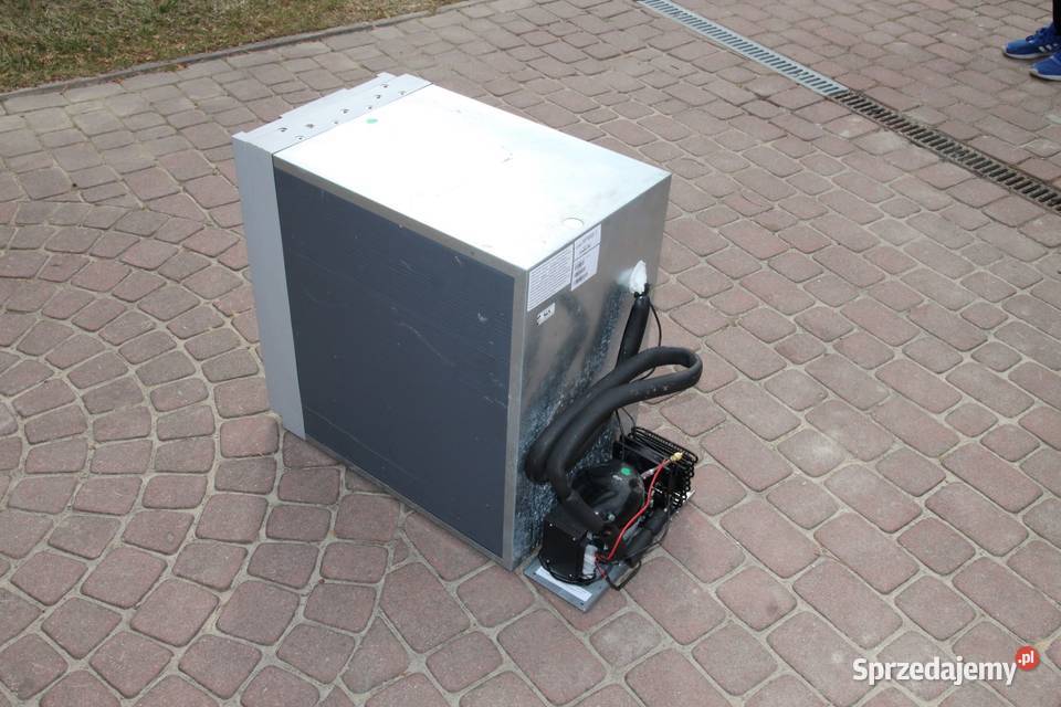 ORYGINALNA LODÓWKA 7C4068401B VW Crafter Grand Radom