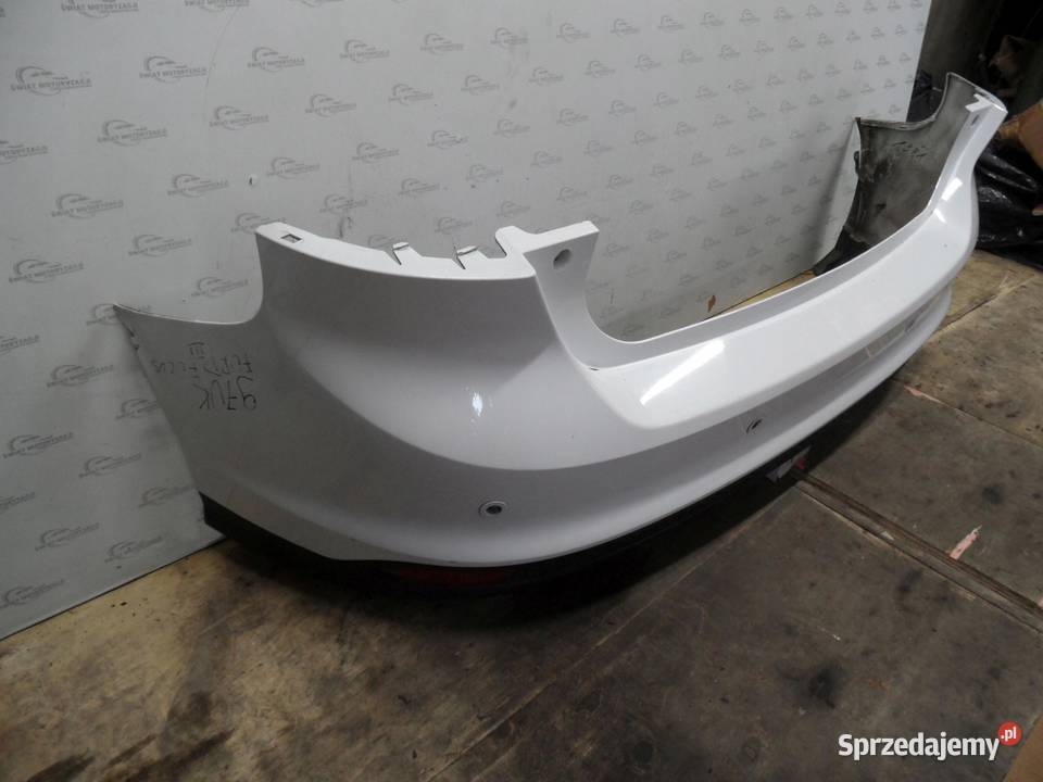 FORD FOCUS MK3 III 12r zderzak tył