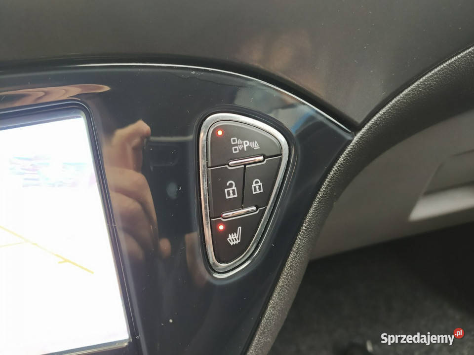 Opel Corsa 14 90 INNOVATION Automat Biksenon światła do jazdy dziennej Łódź sprzedam