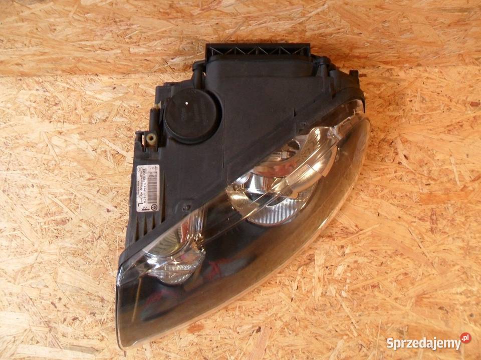 VW Touareg 7L 2007 lift xenon lewy wielkopolskie Nowy Tomyśl