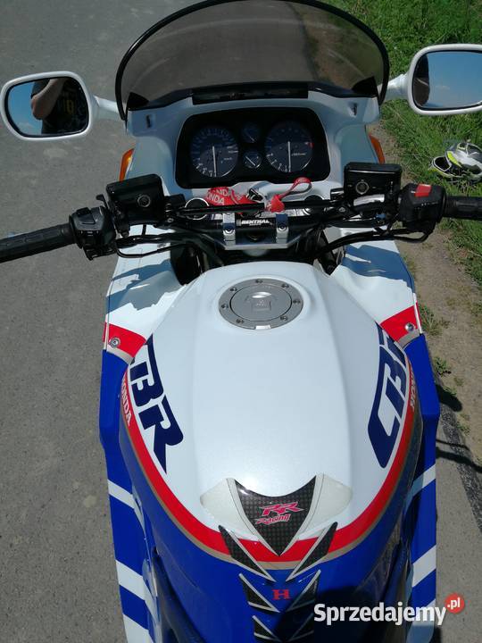 Honda cbr 1000f
