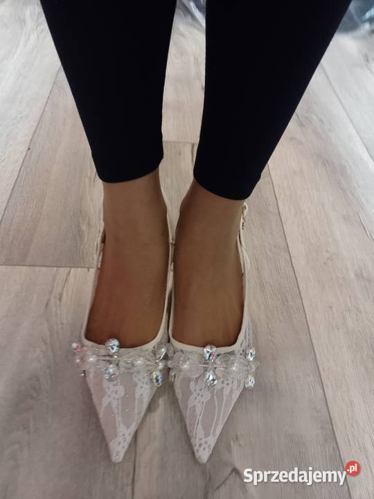41 Koronkowe bogato zdobione Czółenka wieczorowe 26cm Kraków