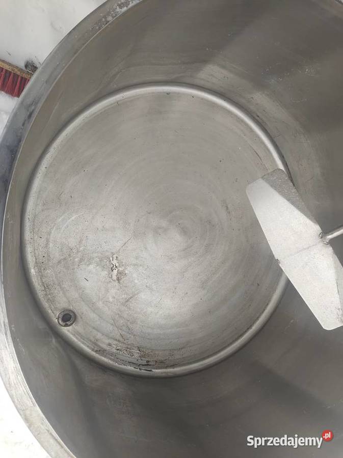 Sprzedam chłodnie do mleka o pojemności 650 l Pilica sprzedam