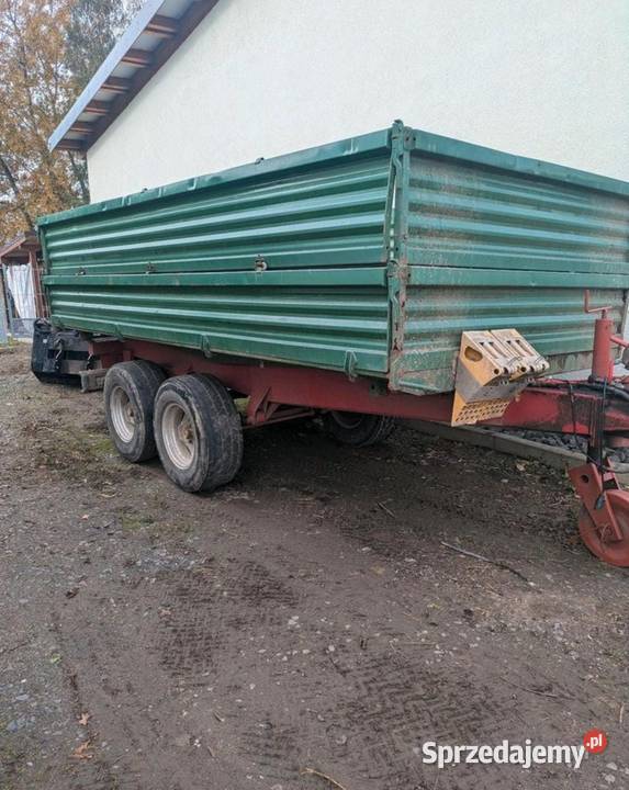 Pozostalosci przyczepach rolniczych