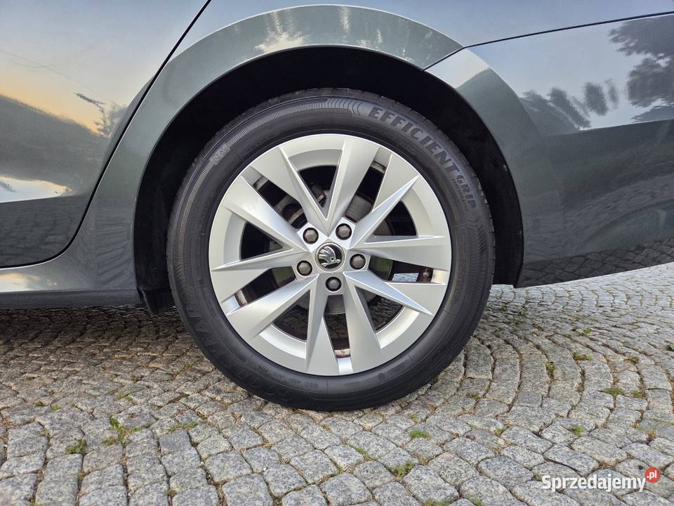 SKODA OCTAVIA IV AMBITION SalonPL 1WŁ 2021 XII Sieradz
