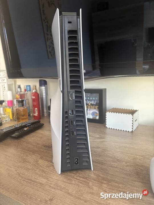 Konsola 5 slim z napędem padem plus 2 gry dubbing Dąbrowa Jastrzębska