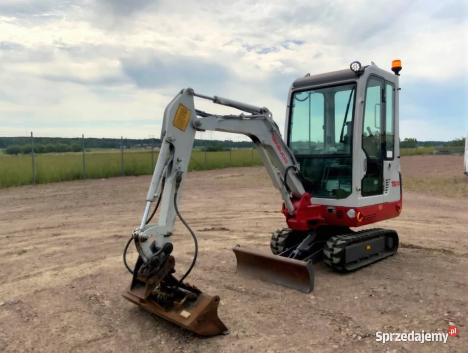 Mini koparka Takeuchi TB014 z przyczepą i Łódź