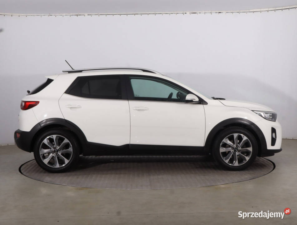 Kia Stonic 10 TGDI kamera cofania Kia
