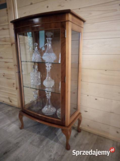 Witrynaserwantka z lat 40tych Meble Łódź