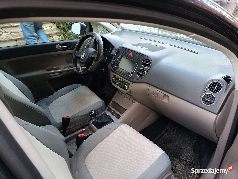 Sprzedam VW Golf Plus 2010 r 16 TDI 105 elektryczne lusterka Brusy
