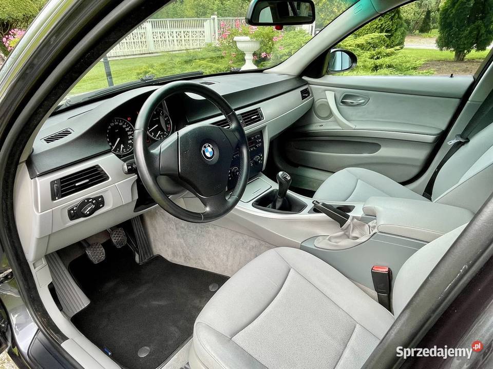 BMW E91 325i 2005 r jasny środek manual 342100km Nowy Tomyśl
