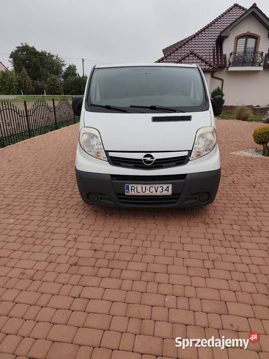 Opel Vivaro 25 TDCI Brygadówka Klima światła do jazdy dziennej Oleszyce