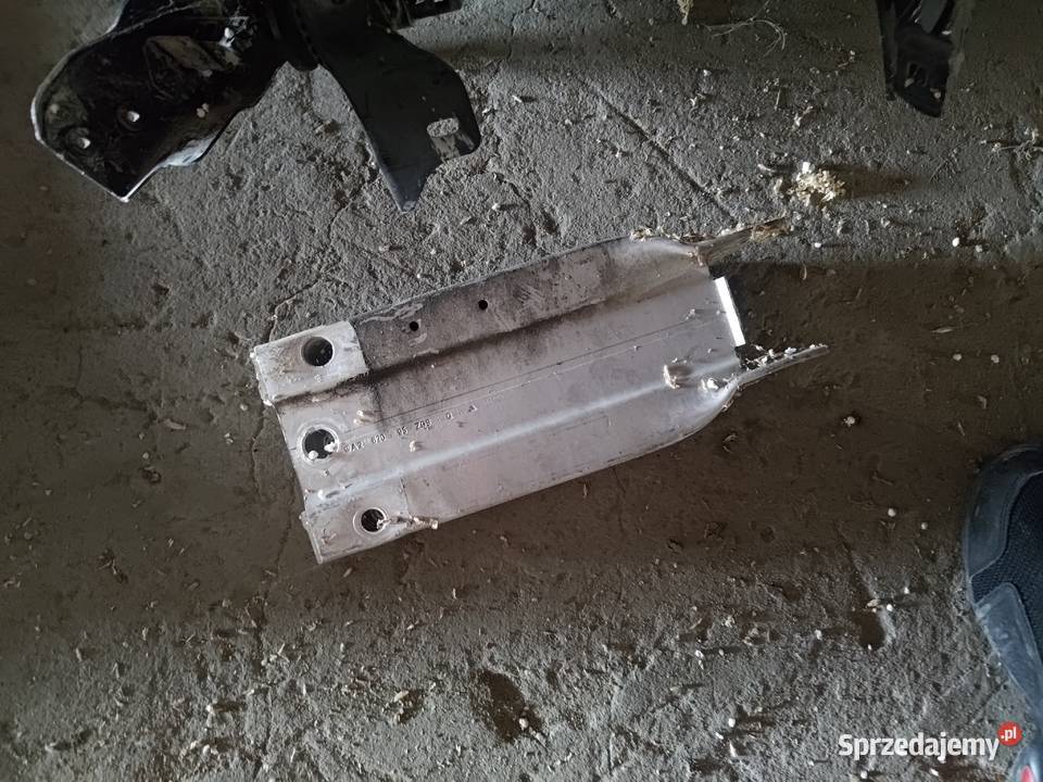 CLS W218 Zderzak przód elementy Lwówek