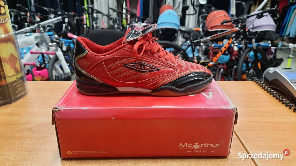 Buty halowe McArthur rozmiar 38 39 podkarpackie Dębica sprzedam