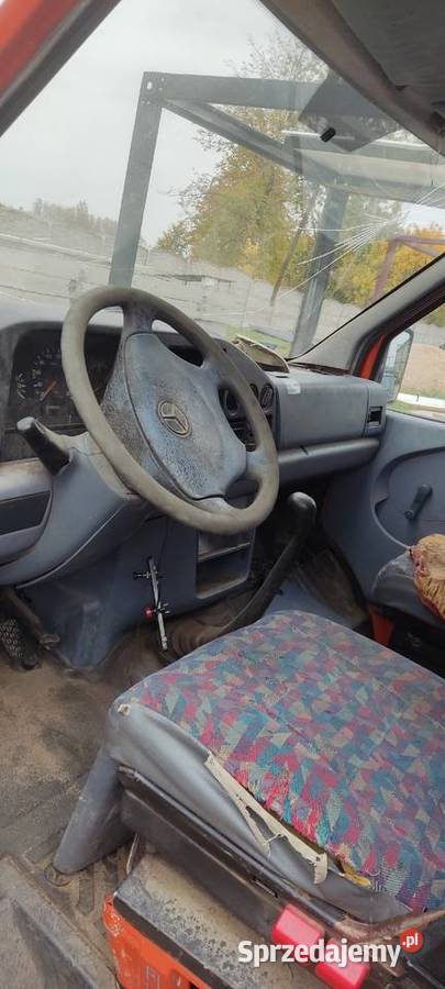 MercedesBenz Sprinter 208D platforma manualna
