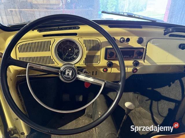 VW Garbus 1302 Shantung Yellow 1971 Wrocław