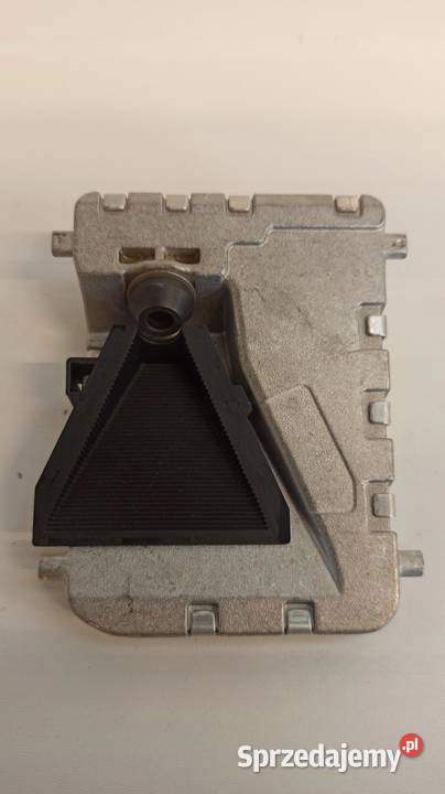 MERCEDES W205 KAMERA SZYBY PRZEDNIEJ A2229002911 osobowe Panele sterowania, przełączniki