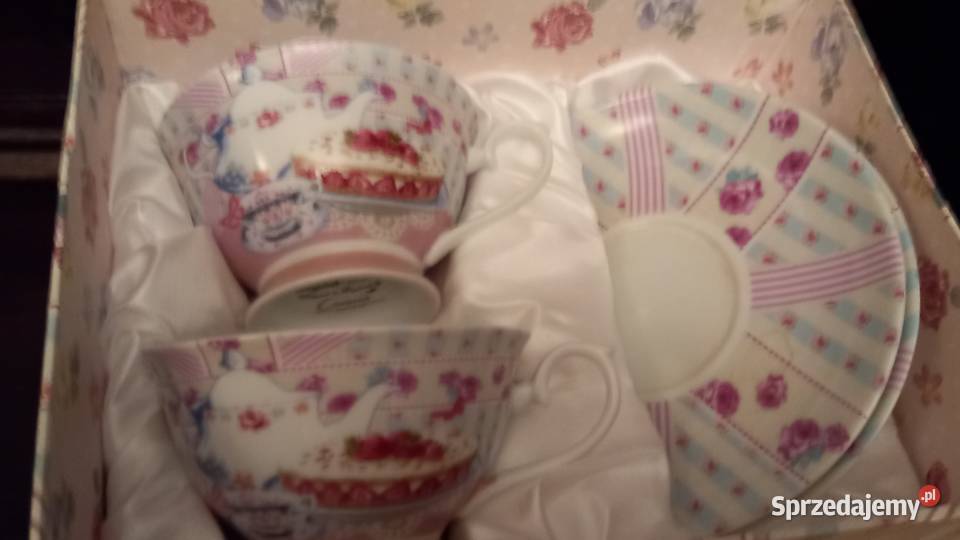 Komplet filiżanek inny kolor Warszawa