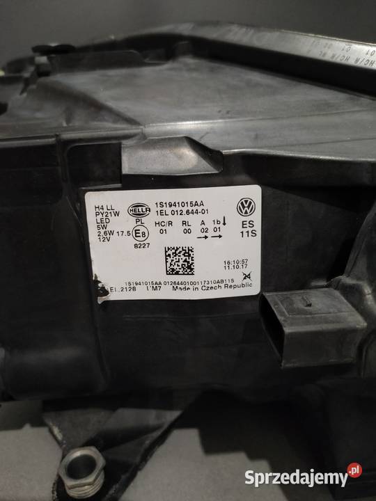 Lewy reflektor VW Up polift dzienne LED Części samochodowe śląskie Knurów