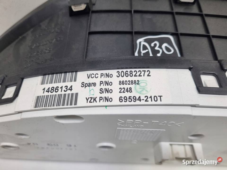 Volvo S60 I V70 II 25 T LICZNIK ZEGARY 30682272