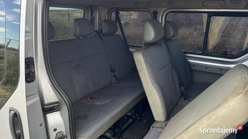 renault trafic 2004r 19 dci 9 osobowy zachodniopomorskie Szczecin sprzedam