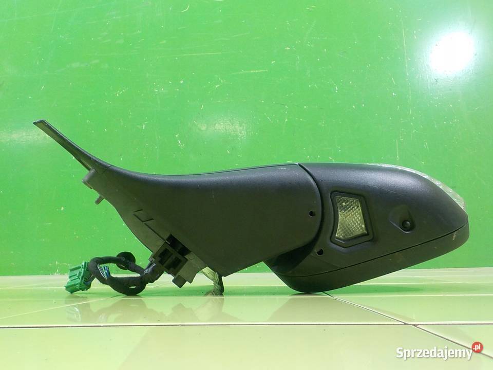 VOLVO C30 LIFT 16 D 10r 3D lusterko lewe Suków