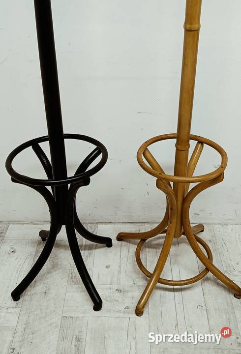 wieszak na ubrania model Thonet stylowy gięty