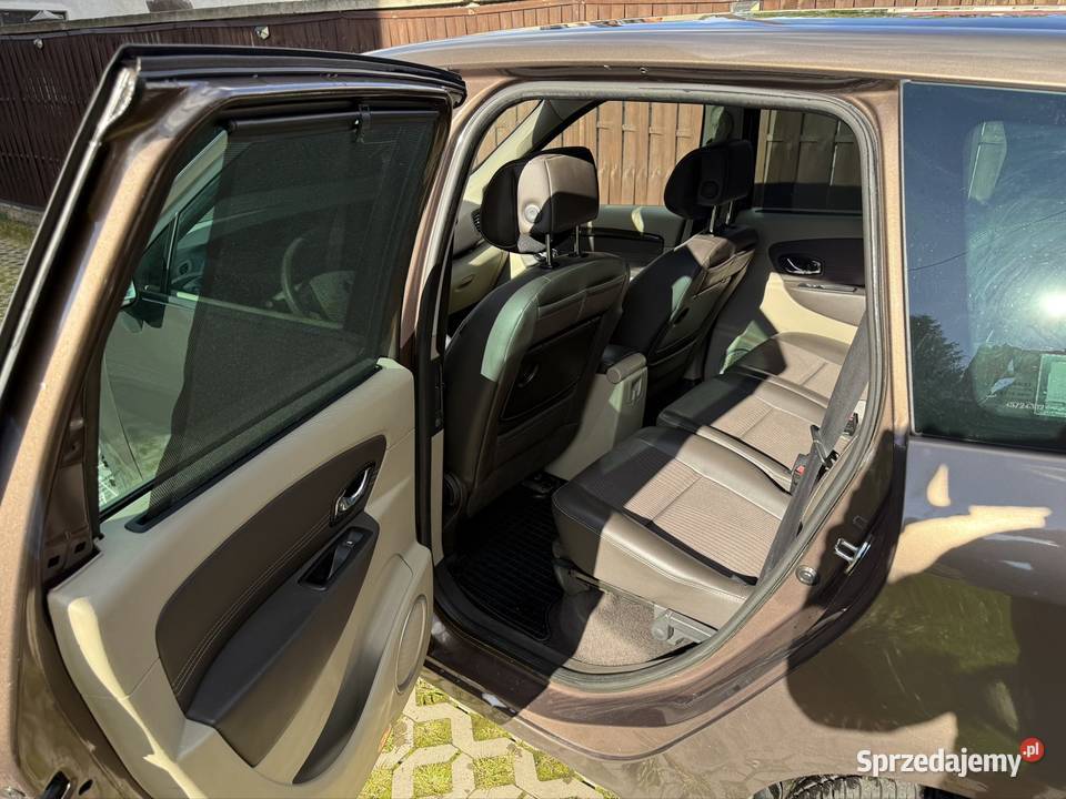 Renault Grand Scenic Benzyna Bogate wyposażenie hak mazowieckie