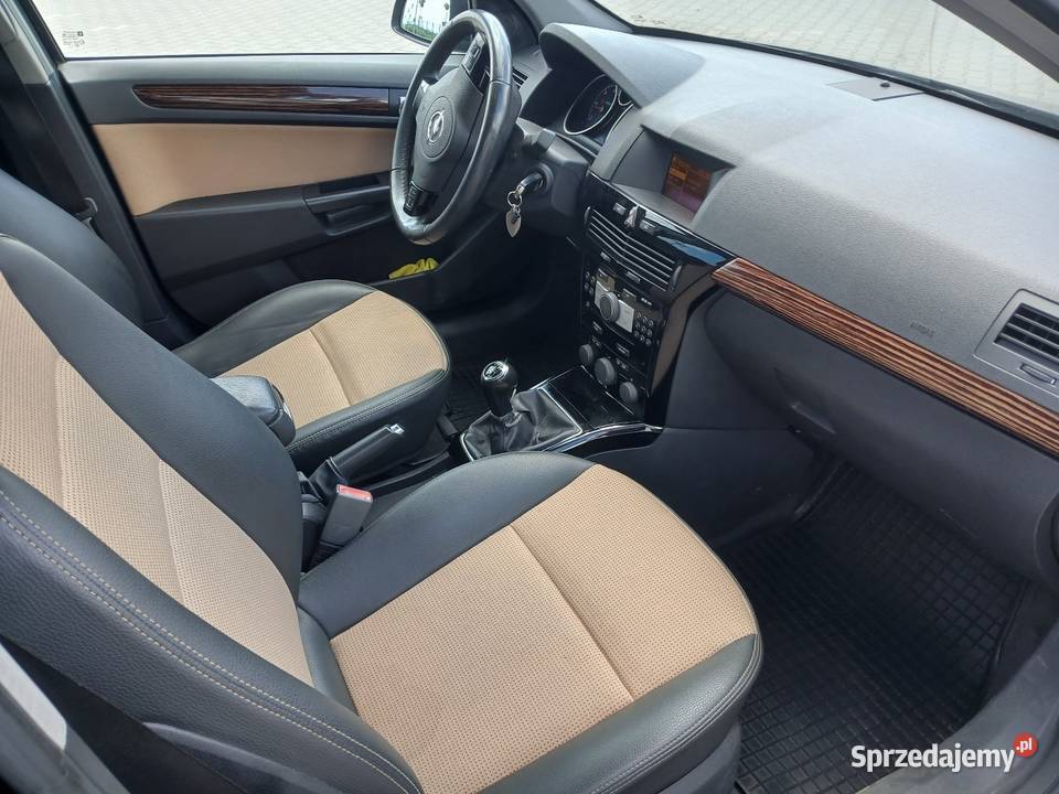 Opel Atra 17 cosmo Gniezno