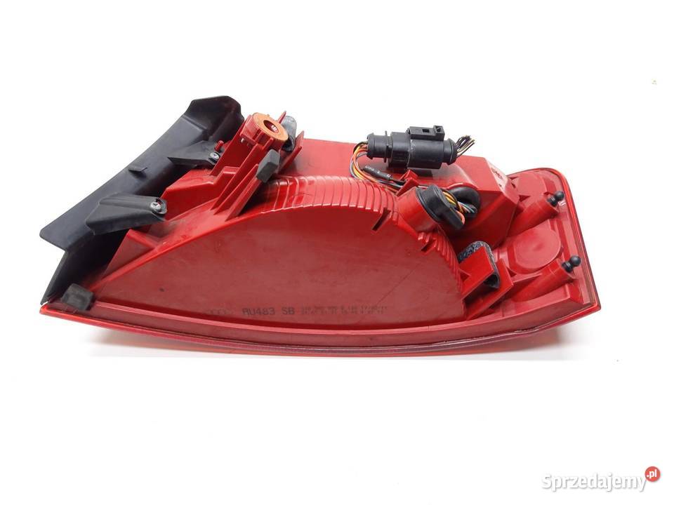 LAMPA LEWA LEWY TYŁ W BŁOTNIK 8T8945095D AUDI A5 osobowe sprzedam