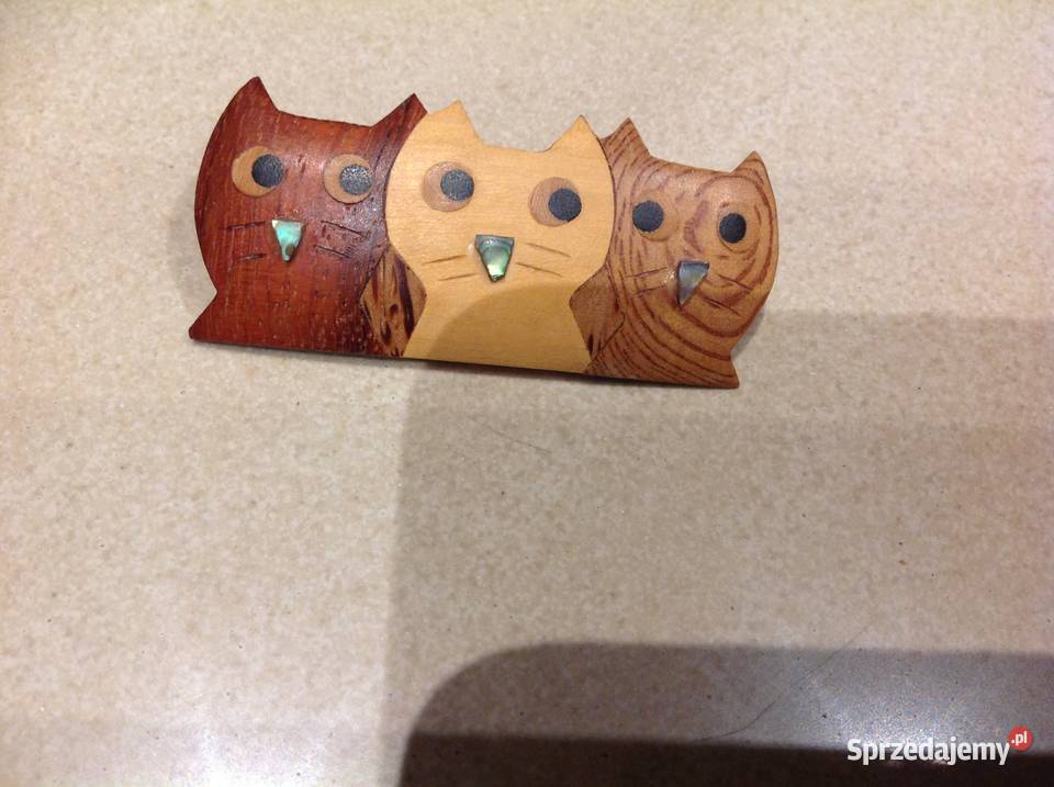 Broszka Drewniana Trzy Kotki Nowa Sól