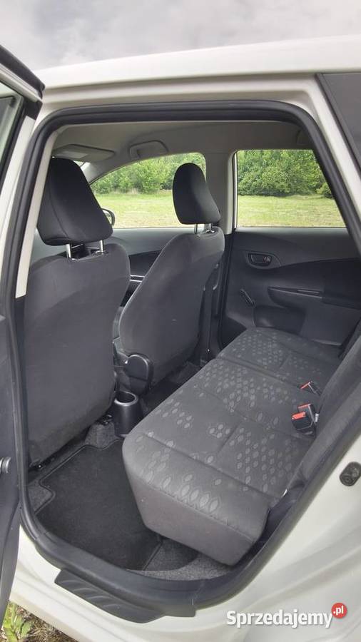 Toyota VersoS 2011 manual benzyna garażowany Płock