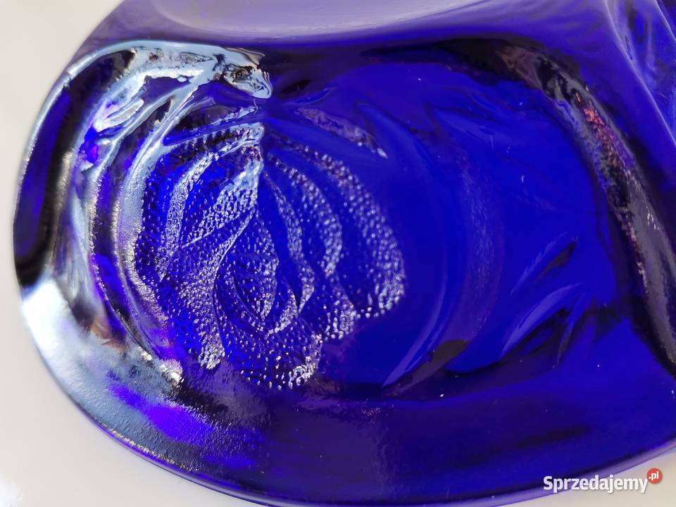 Stara nieużywana niebieska popielniczka Róże Porcelana i szkło Katowice