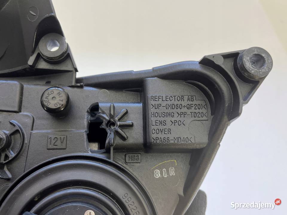 SUZUKI GSXR 600 0810 Reflektor Lampa przód Łobżenica