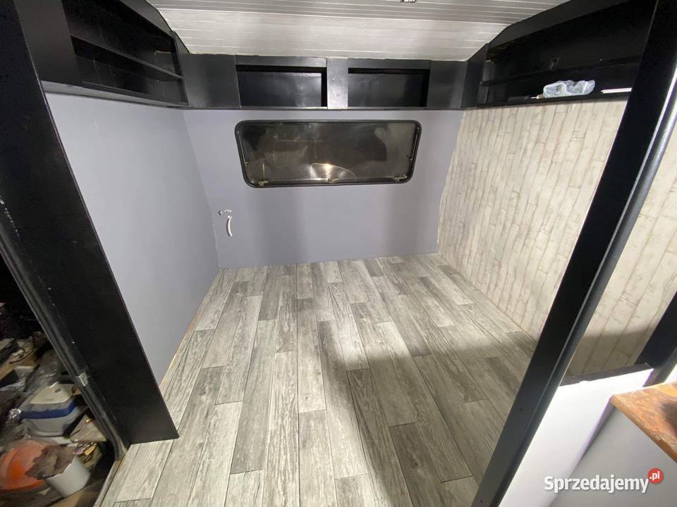 Przyczepa Burstner LUX 750