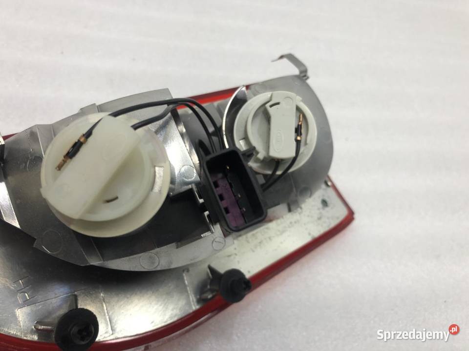 LAMPKA PRAWY TYŁ OPEL INSIGNIA A LIFT 22950970 osobowe wielkopolskie